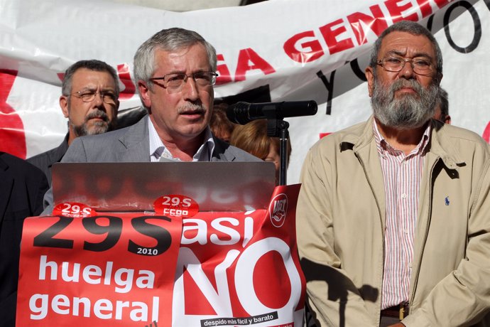Toxo y Méndez presentan la huelga general