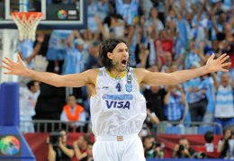 Luis Scola 
