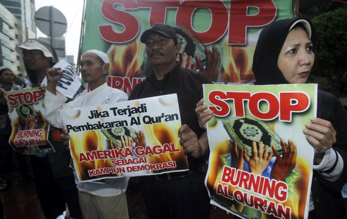 Manifestación musulmana en contra de la quema del corán en EEUU