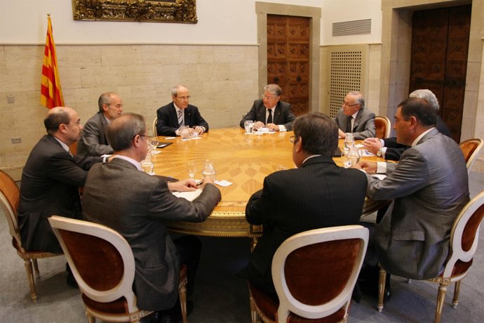 Reunión con Unnim en la Generalitat