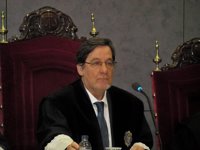 Ibarra cree que sería "interesante" incluir la experiencia de los jueces en un programa de Educación para la Paz