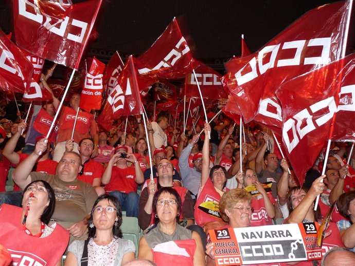 Delegación de CCOO de Navarra durante el acto sindical celebrado en Madrid.
