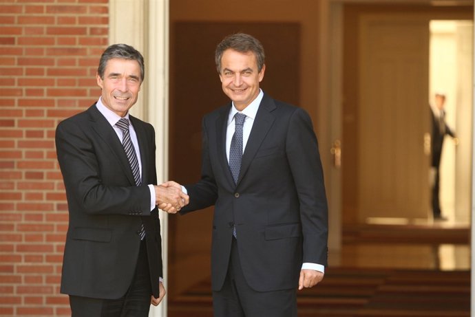 Zapatero se reúne con Rasmussen