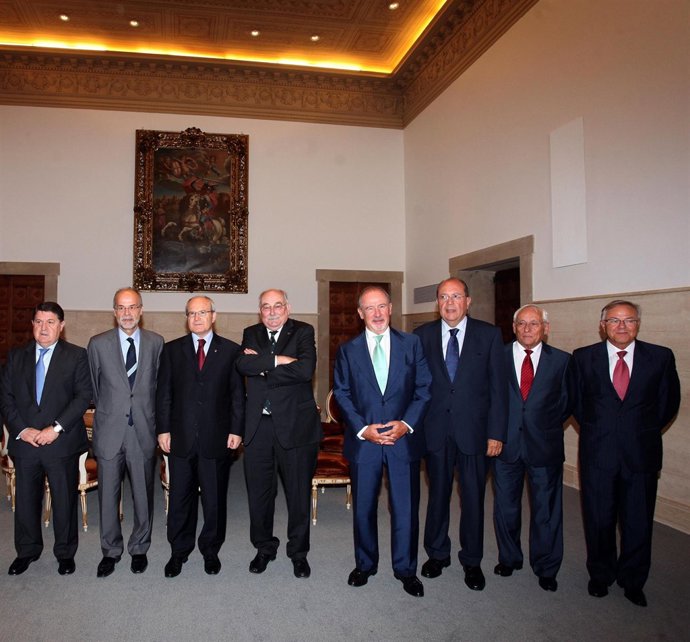 Montilla y Castells con los directivos del SIP de Caja Madrid