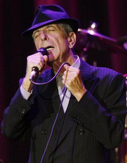 El cantante poeta y escritor Leonard Cohen
