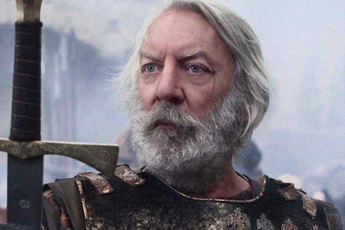 Donald Sutherland en los Pilares de la Tierra