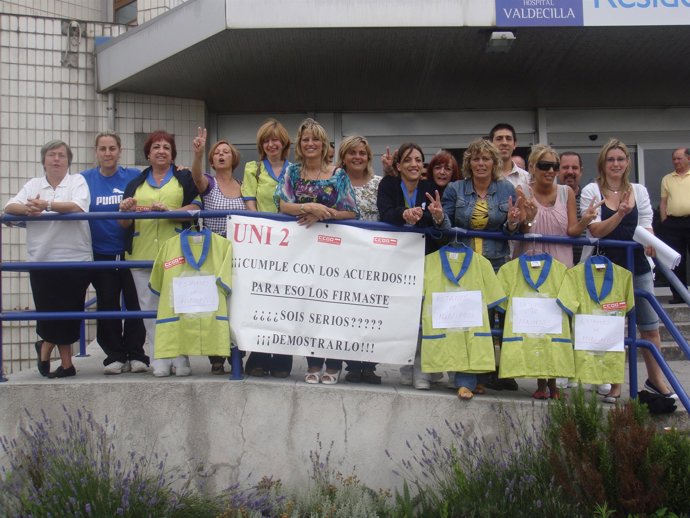 Huelga servicio limpieza Residencia Cantabria