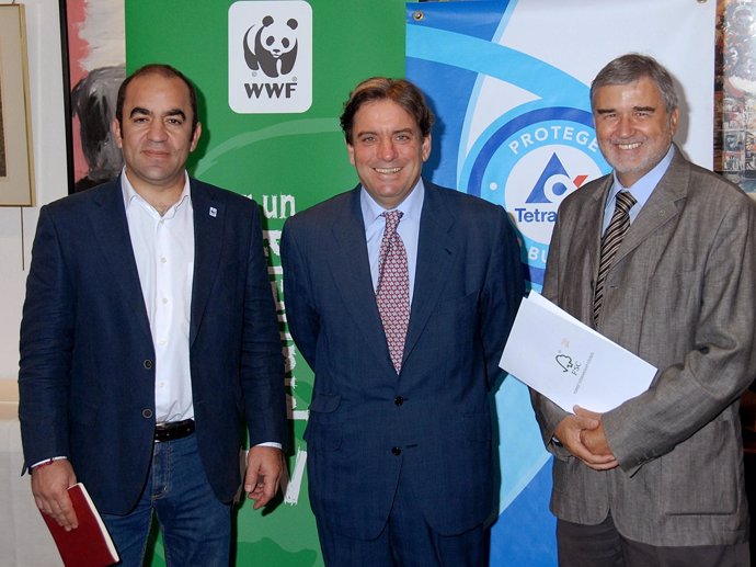 Los directivos de Tetrapak, FSC y WWF