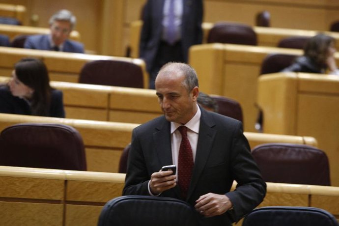 Sebastian En El Senado