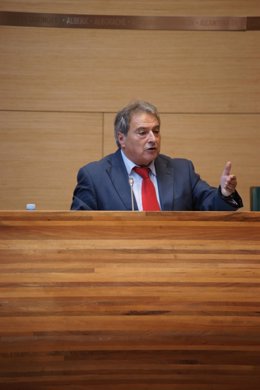 Alfonso Rus interviene en el pleno extraordinario de la Diputación.