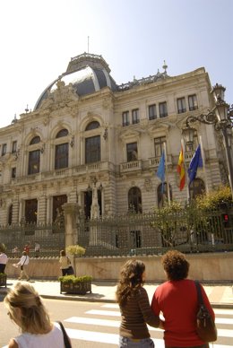 Parlamento Regional de Oviedo (Asturias)
