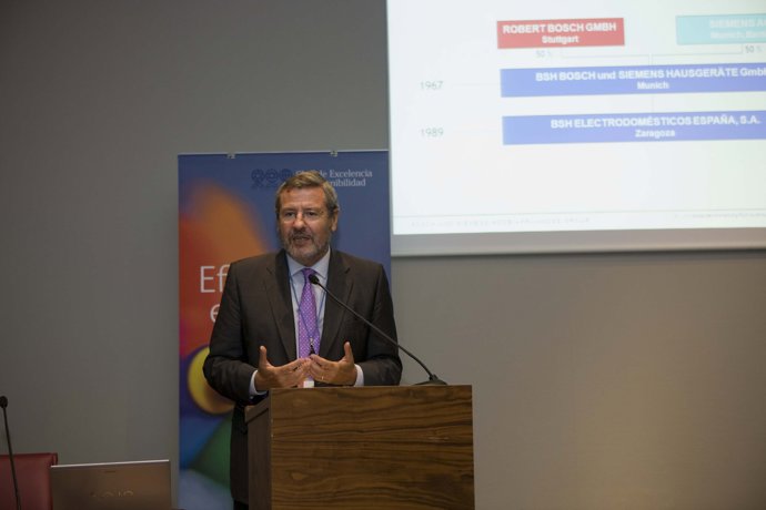 El secretario del Club de Excelencia, Juan Alfaro, durante la inauguración de la