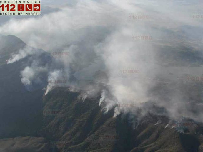 Incendio en extinción