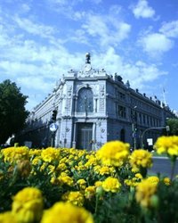 La deuda de Andalucía crece un 31,4%, hasta los 11.472 millones, y supone el 8% del PIB