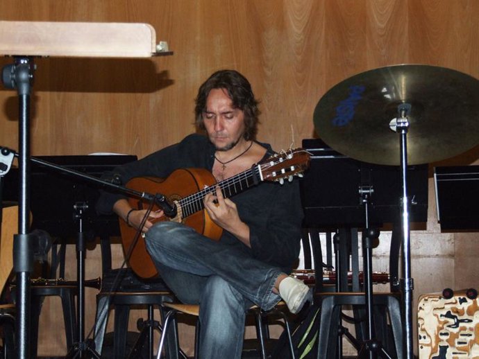 Nota De Prensa: La Orquesta Sinfónica Provincial De Málaga Y Vicente Amigo En Gu