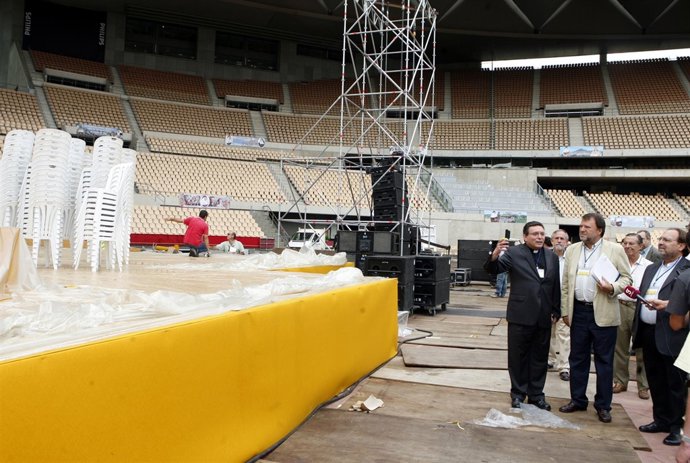 Preparativos de la ceremonia de beatificación de Madre María de la Purísima