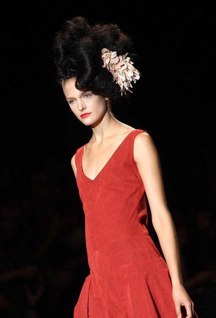 Modelo de Elisa Palomino en Cibeles Madrid Fashion Week Septiembre 2010