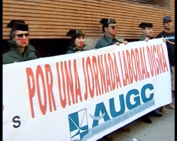 Los Guardias Civiles podrán manifestarse