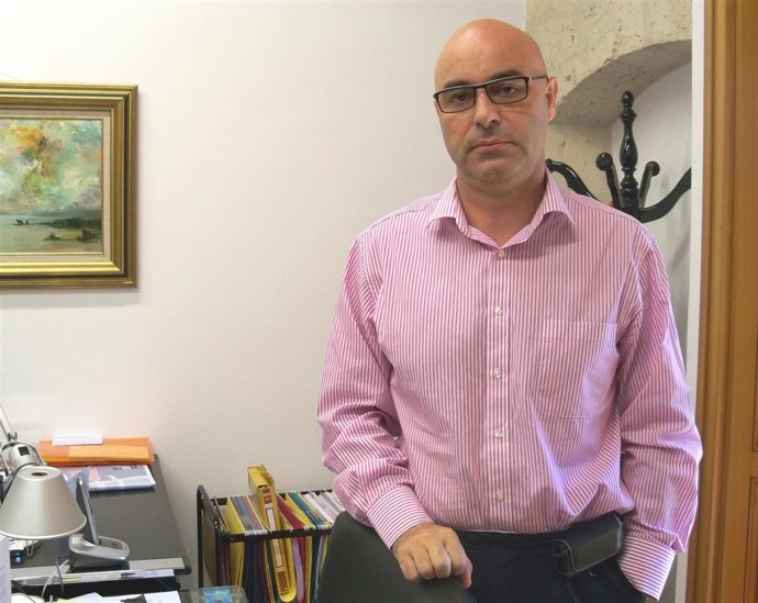 El vicerrector de Investigación de la UVA, Luis Miguel Nieto.