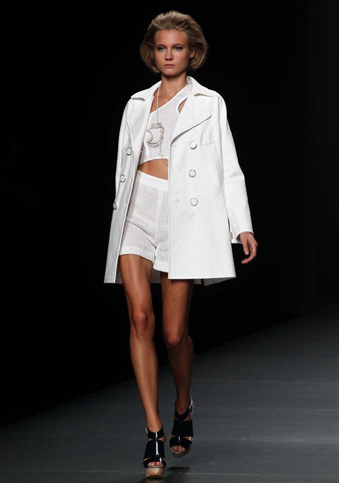 Modelo de Adolfo Domínguez en Cibeles Fashion Week