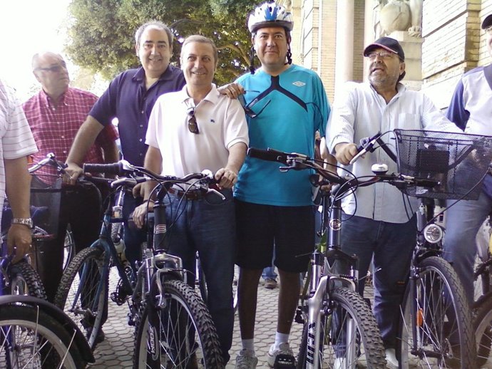 Espadas durante la Fiesta de la Bicicleta.