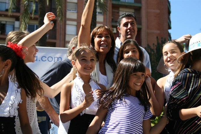 Alicia Sánchez Camacho (PP) en una botifarrada en Badalona