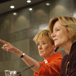 María Teresa Fernández de la Vega y Elena Salgado