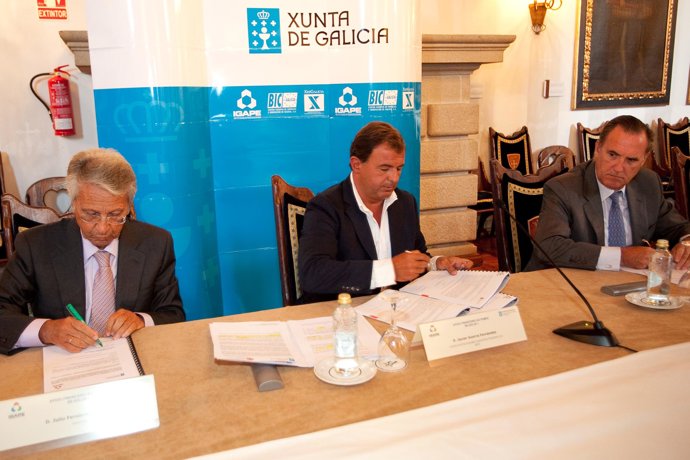 O conselleiro de Economía e Industria, Javier Guerra, asinará cos representantes