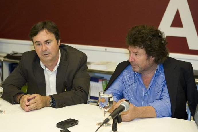 Enrique Morente, junto al experto en flamenco Manuel Curao