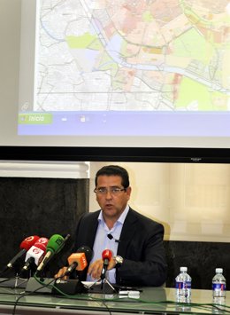 Bellver durante la presentación de la revisión del PGOU.