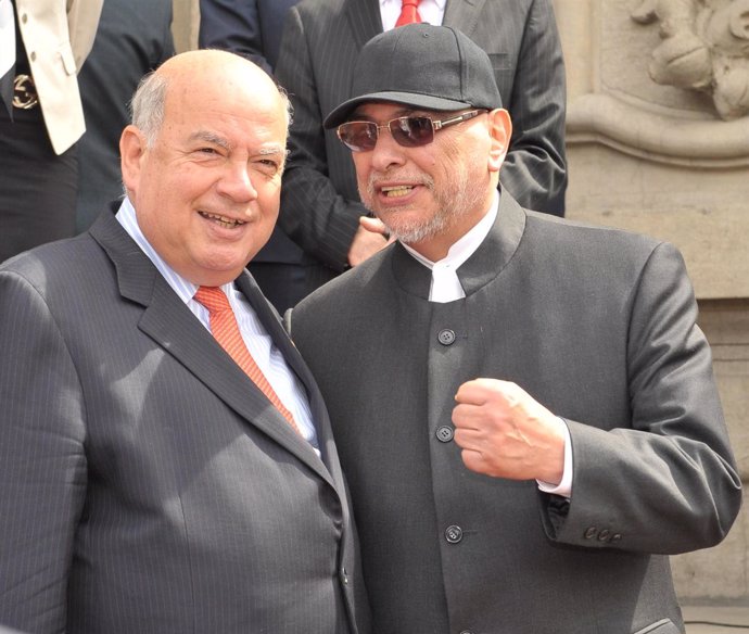 El presidente paraguayo, Fernando Lugo, durante un breve encuentro en Chile con 