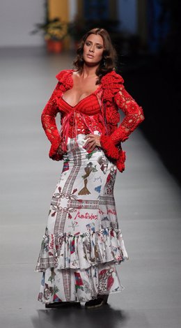 Modelo de Francis Montesinos en Cibeles Madrid Fashion Week