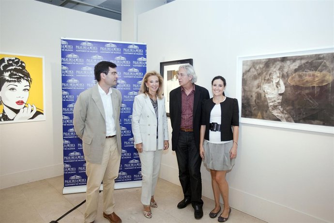 Presentación de la nueva exposición solidaria del Palau