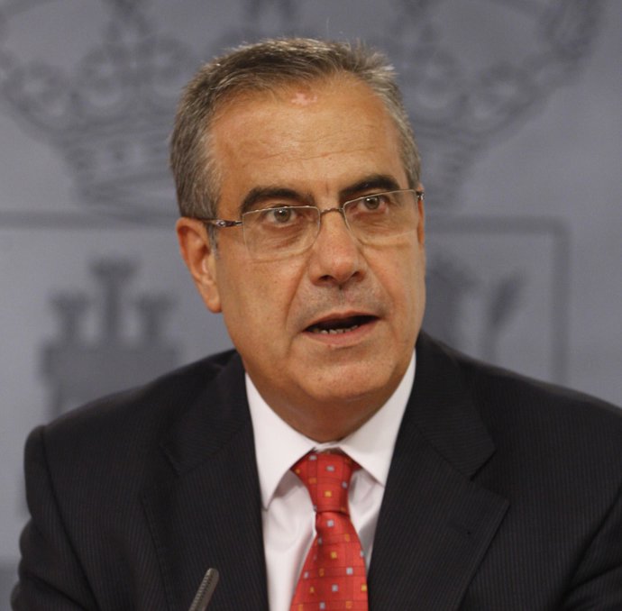 ministro de Trabajo e Inmigración, Celestino Corbacho