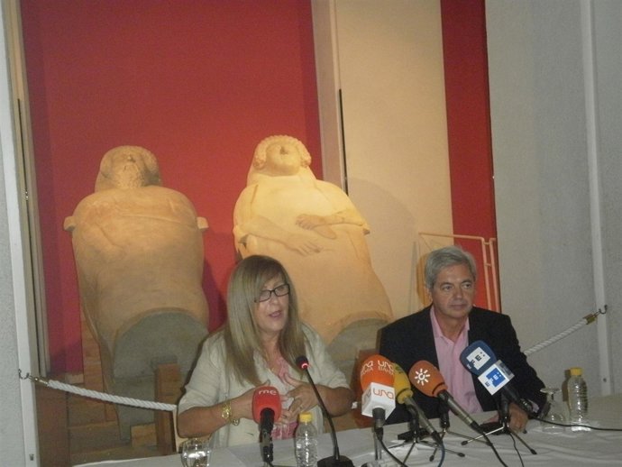 rueda de prensa sobre el 30 aniversario de 'La Dama de Cádiz'