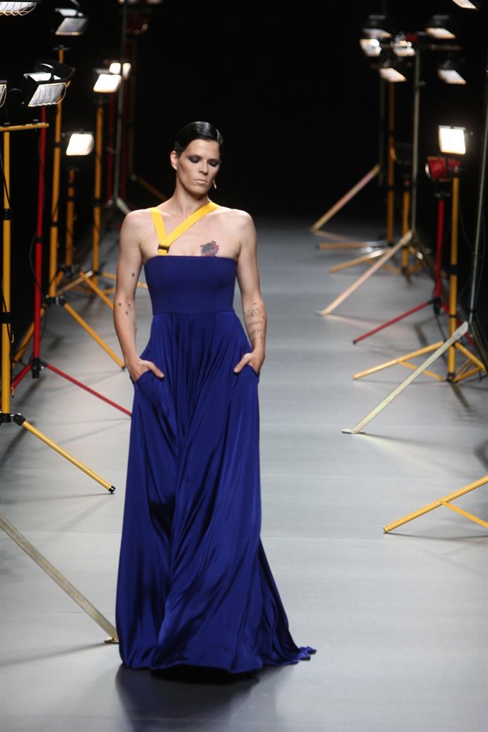 Modelo de DavidDelfin en Cibeles Madrid Fashion Week