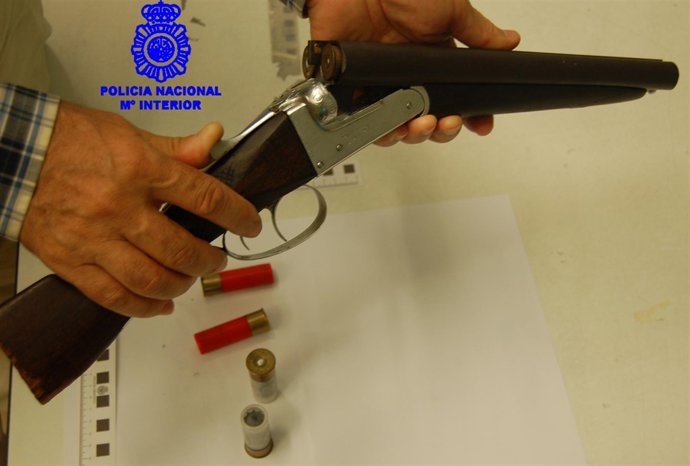 Asalto A Domicilio Y Foto Escopeta