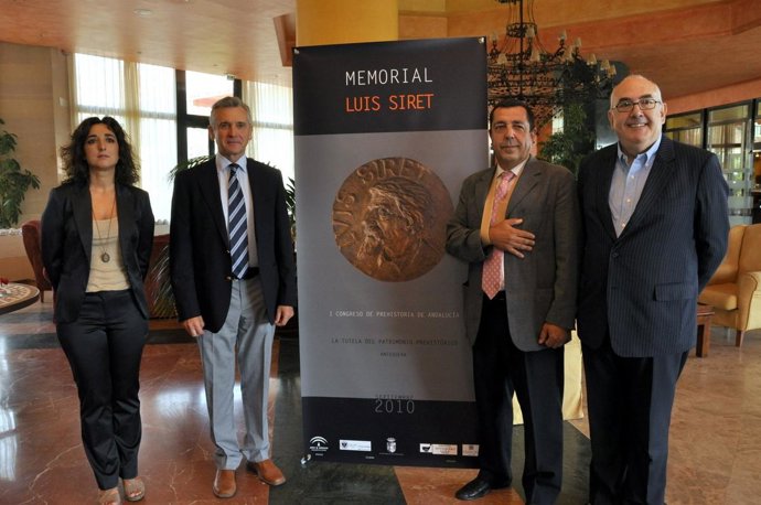 Plata inaugura el Congreso de Prehistoria de Andalucía