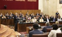 El Parlamento acuerda los servicios mínimos para el Pleno, integrados por doce trabajadores y el letrado mayor