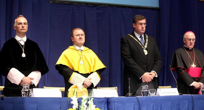 Acto de apertura del nuevo curso en el CEU Cardenal Herrera