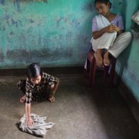 España es de "tránsito y destino" del tráfico de niños y no está preparada para protegerles, según Save The Children