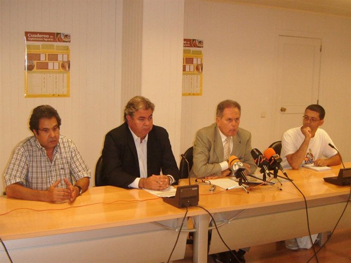 Presentación cuaderno de campo para agricultores canarios.