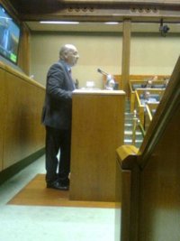 Pastor (PSE) destaca que Gobierno vasco empezó la legislatura amenazado por ETA y ahora la banda "está en fase terminal"