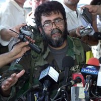 El ministro de Defensa pide al jefe de las FARC 'Alfonso Cano' que se entregue