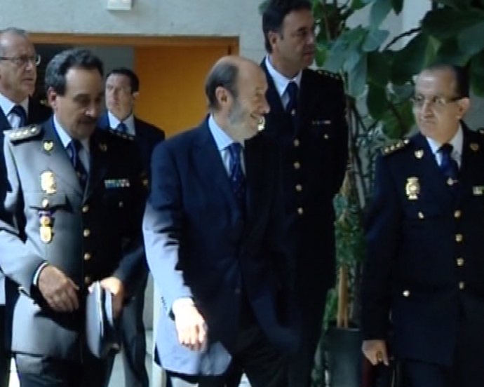 Rubalcaba destaca el papel de la policía 