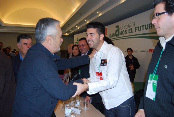 Griñán saluda a Ruiz en un congreso anterior