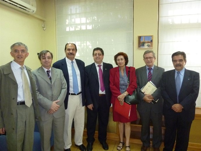 firma acuerdo a favor de psicólogos educativos en la enseñanza no universitaria