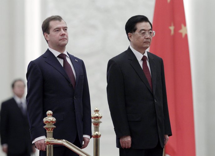 Medvedev y Hu se reúnen en Pekín
