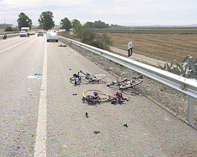 Accidente de ciclistas en Los Palacios
