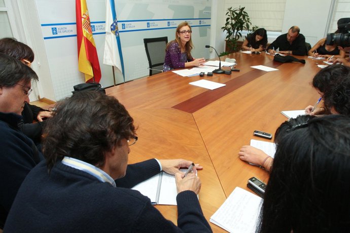 La conselleira de Facenda durante la rueda de prensa